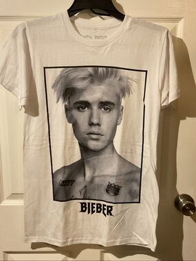 Justin Bieber White Portrait Graphic Band Tee